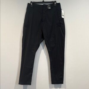 Mattson Black Chinos Modern Tapered Fit - Size 28